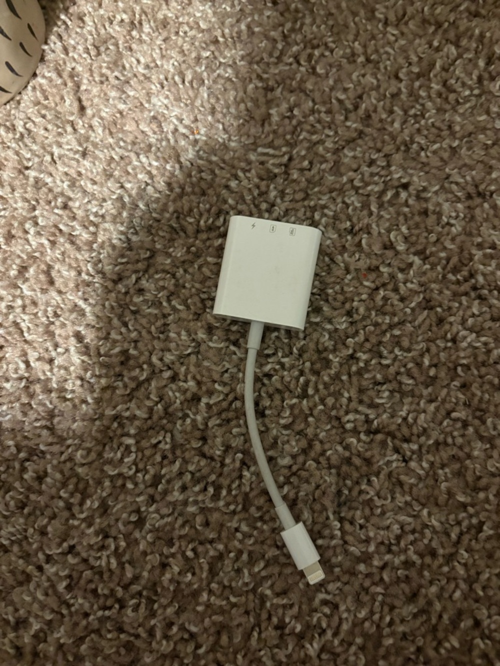White Lightning to HDMI Adapter Cable